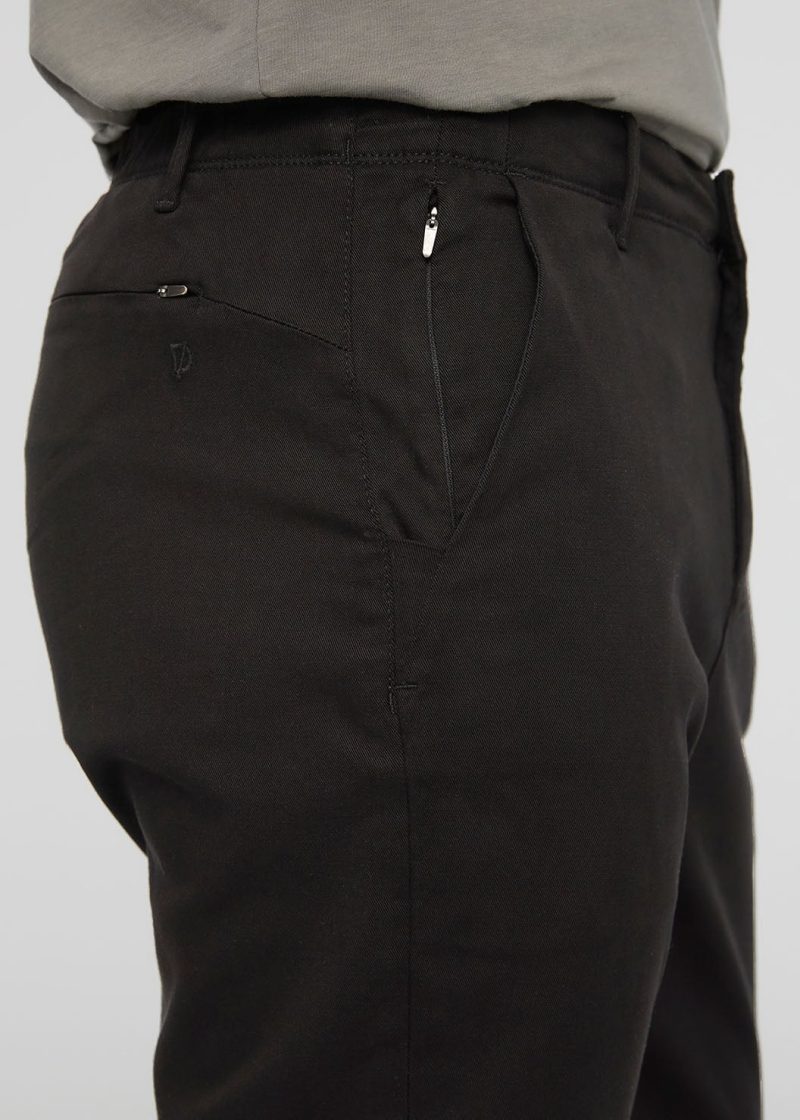 MPTS1322 Live Free Flex Pant Black 0419 Detail