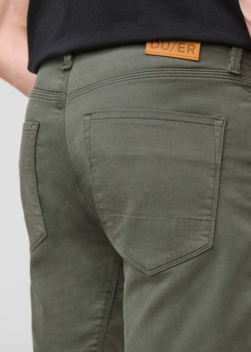 MSNS1011 No Sweat Short Moss 3716 Detail