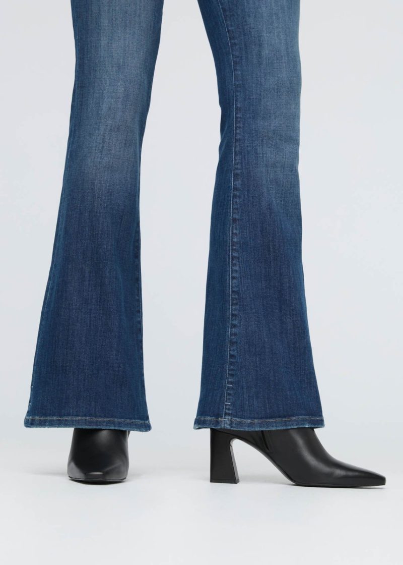 WFLS5337 Performance Denim High Rise Flare Worn in Blue 0308 901329