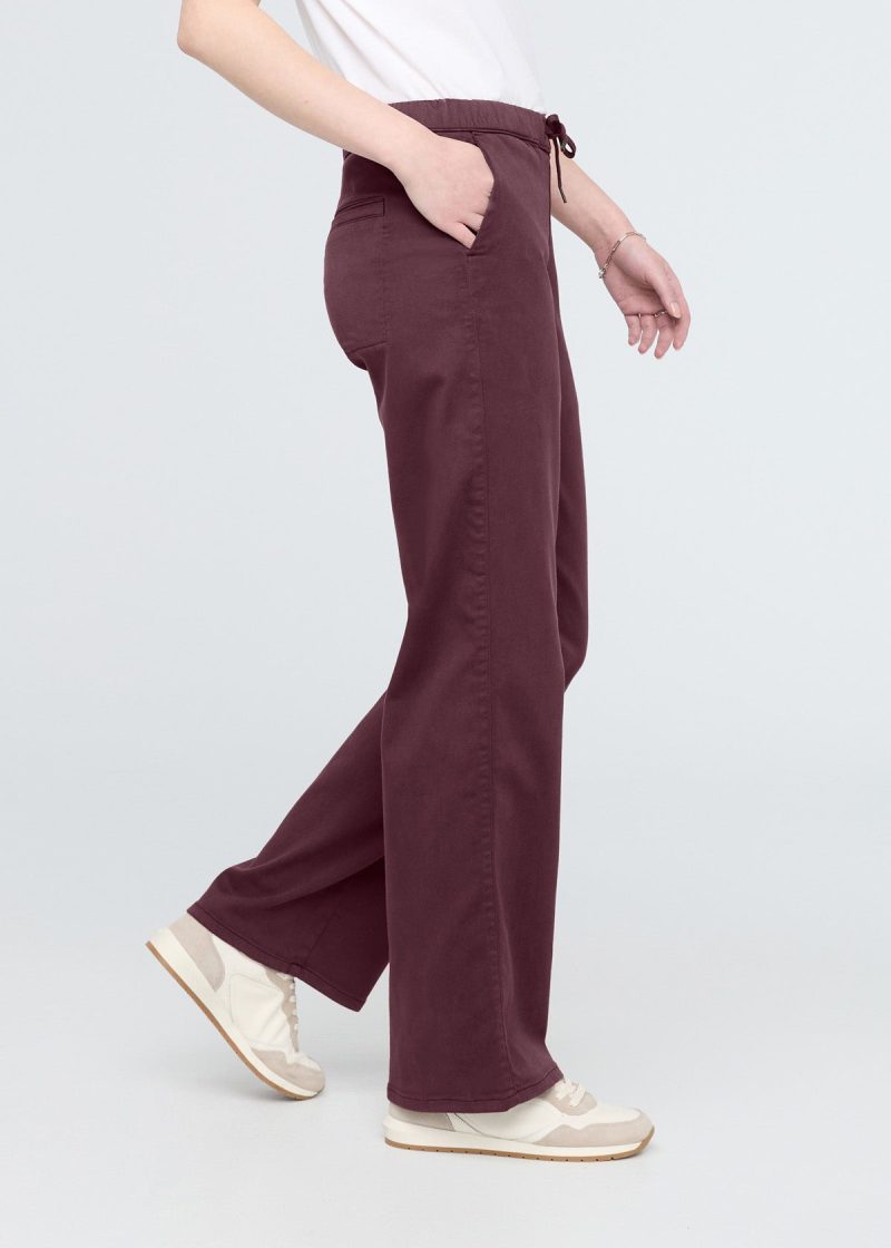 WPNR1643 No Sweat Wide Leg Pant Raisin Side ECOM